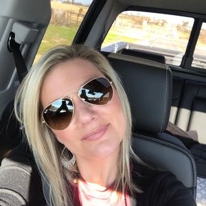 Meet your Posher, Amy